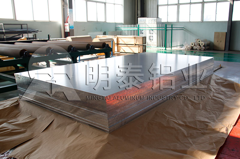 用于汽車(chē)-模具-百葉窗5052鋁板多少錢(qián)一噸？廠家為您詳細(xì)介紹